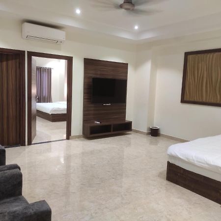 Antares By Rajlaxmi Lucknow Exterior photo