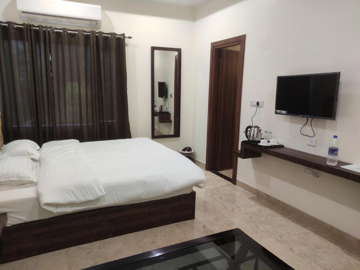 Antares By Rajlaxmi Lucknow Exterior photo